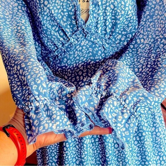 Rebellion Bohemian Plunging V-Neckline Blue Colored Maxi Dress Size Medium - Picture 7 of 15